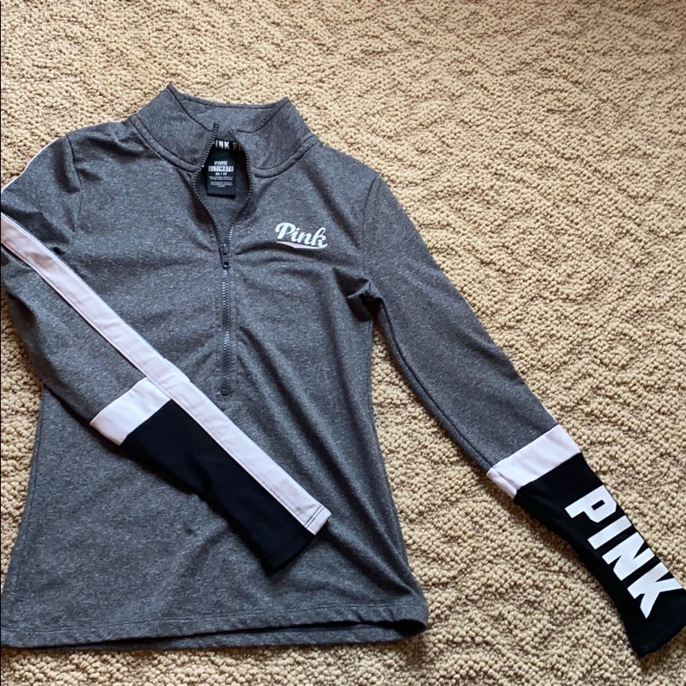 quarter zip up